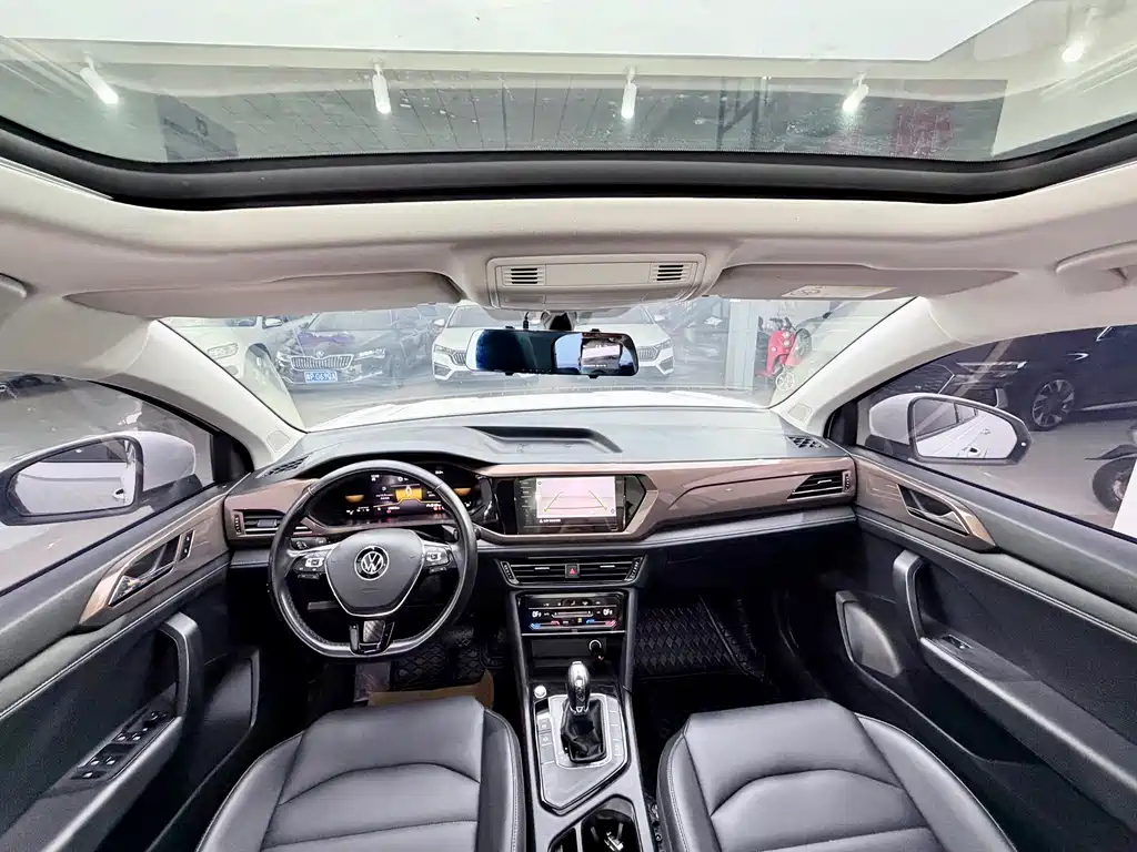 Volkswagen Tharu — миниатюра 9