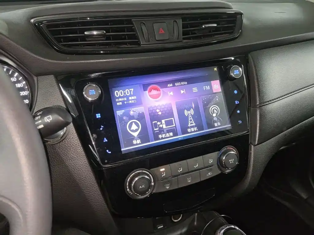 Nissan X-Trail — миниатюра 13