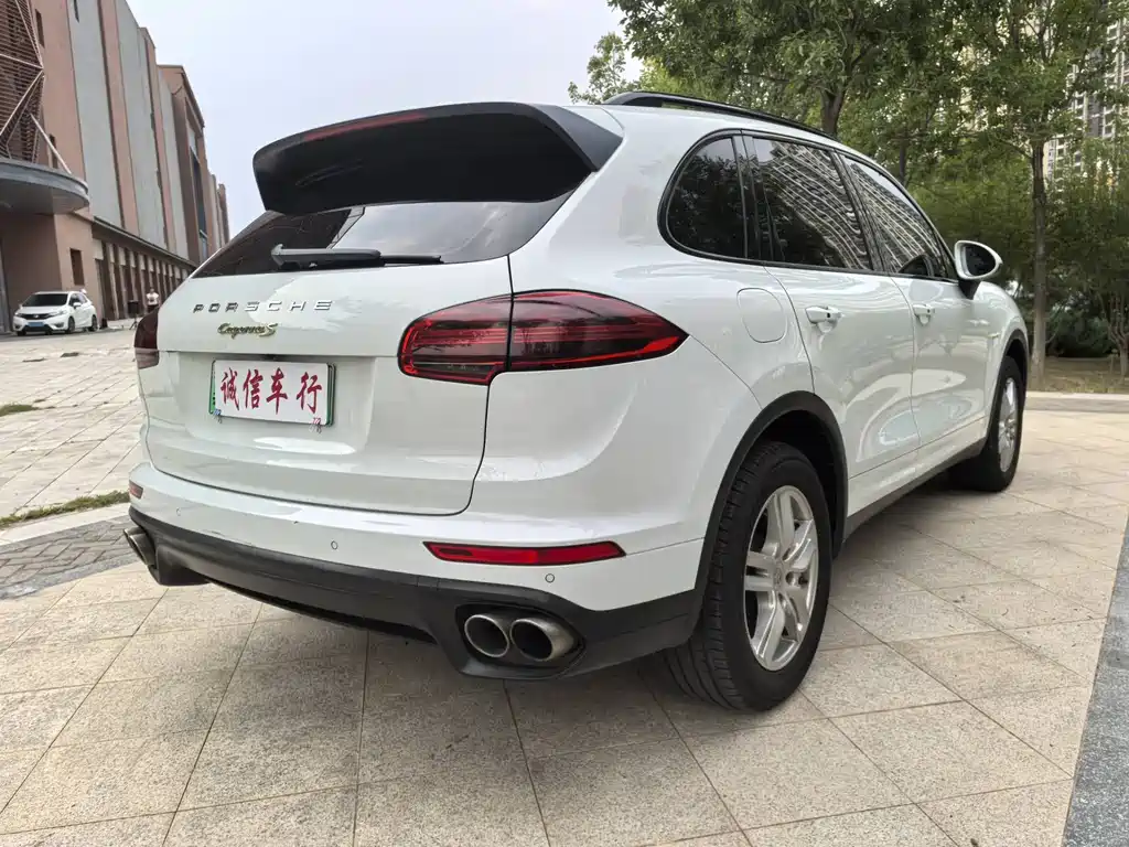 PORSCHE CAYENNE NEW ENERGY