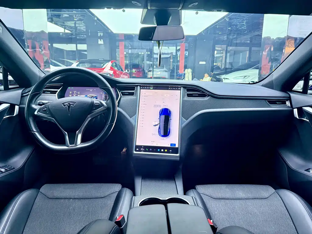 Tesla Model S — миниатюра 7