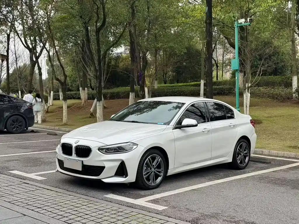 BMW 1 Series 2021