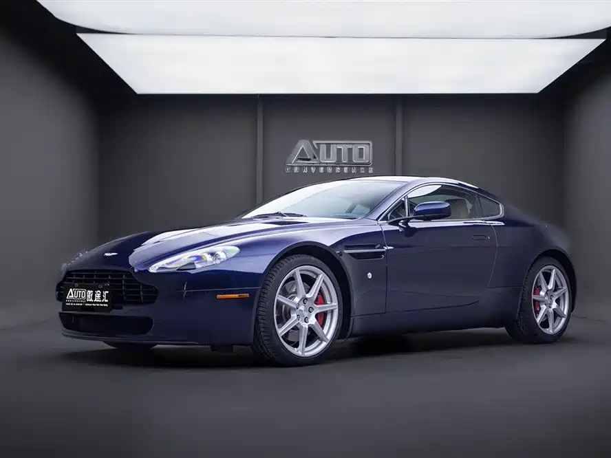 Aston Martin V8 Vantage 2009