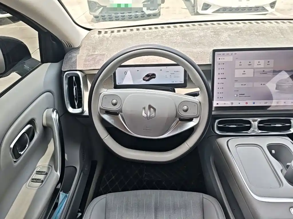 Leapmotor Leapmotor B01 — миниатюра 11
