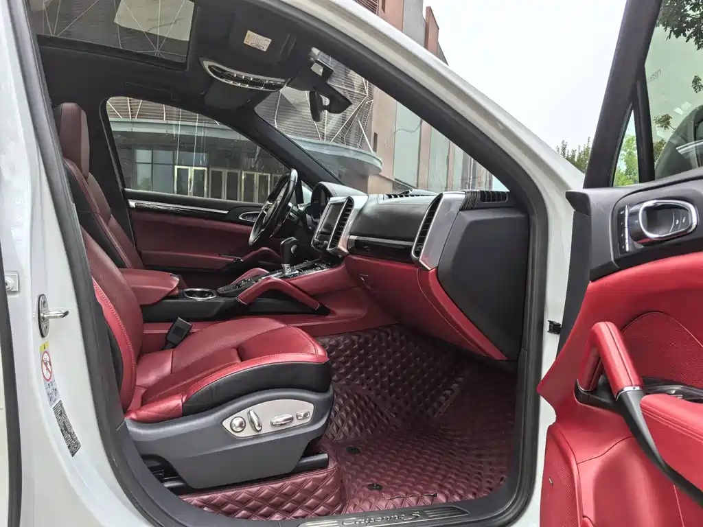 PORSCHE CAYENNE NEW ENERGY