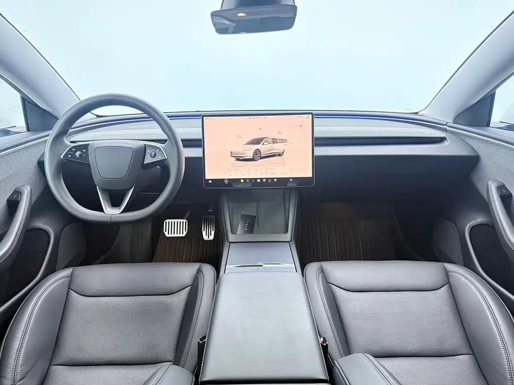 Tesla Model 3 — миниатюра 6