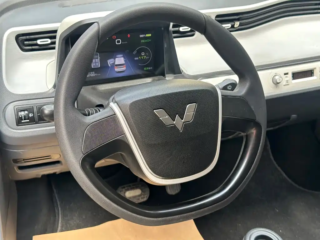 Wuling MINIEV — миниатюра 20