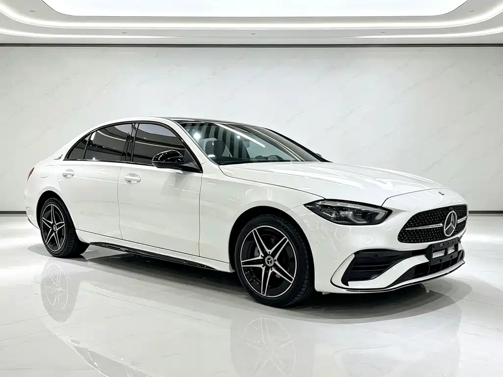 Mercedes-Benz C-Class — миниатюра 3