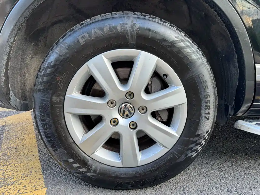 Volkswagen Touareg — миниатюра 15