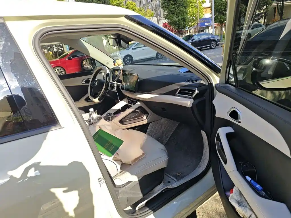 BYD Yuan UP — миниатюра 18