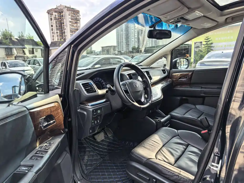 Honda Odyssey — миниатюра 9