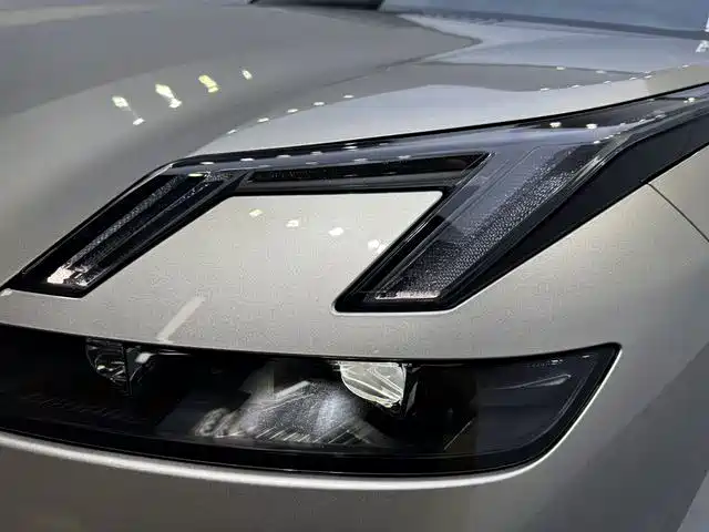 Lynk & Co 08 EM-P — миниатюра 16
