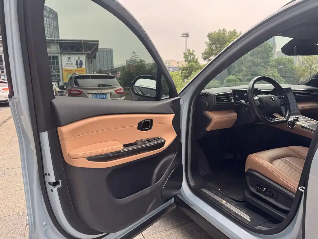 NIO ES6 — миниатюра 8