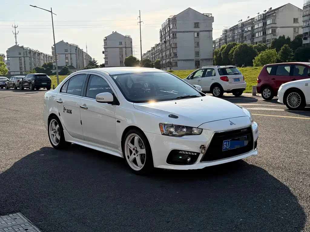 Mitsubishi Lancer EX 2015