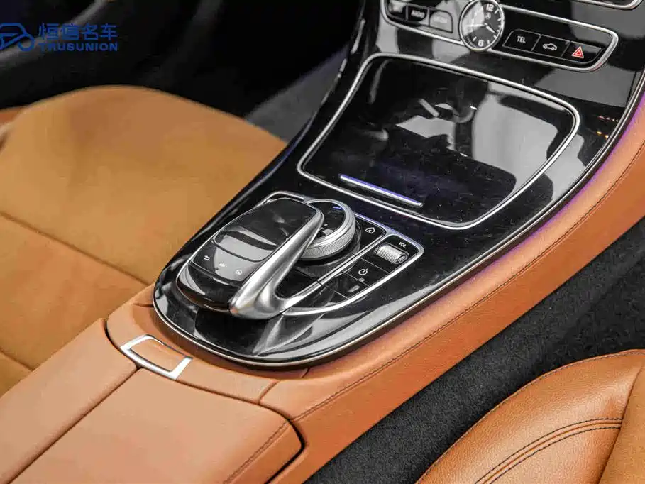 Mercedes-Benz E-Class — миниатюра 19
