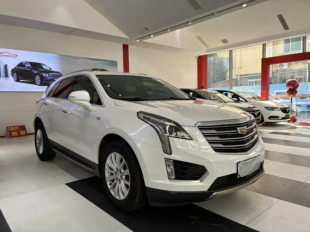 CADILLAC XT5