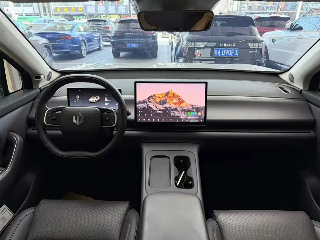 Leapmotor Leapmotor C10 — миниатюра 2
