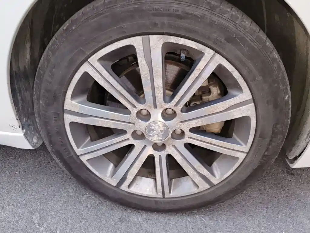 Peugeot 408 — миниатюра 8