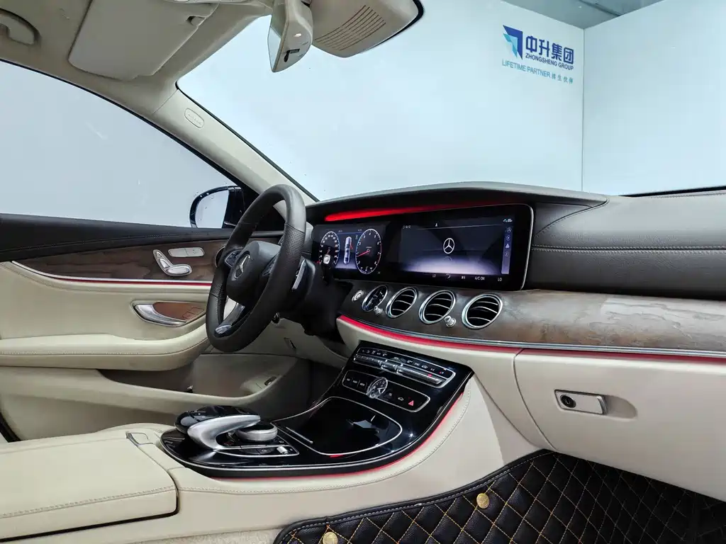 Mercedes-Benz E-Class — миниатюра 15