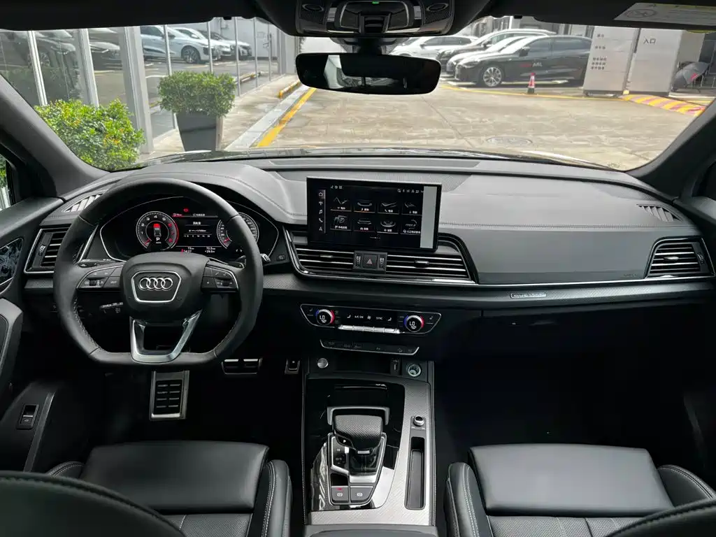 Audi Q5L — миниатюра 10