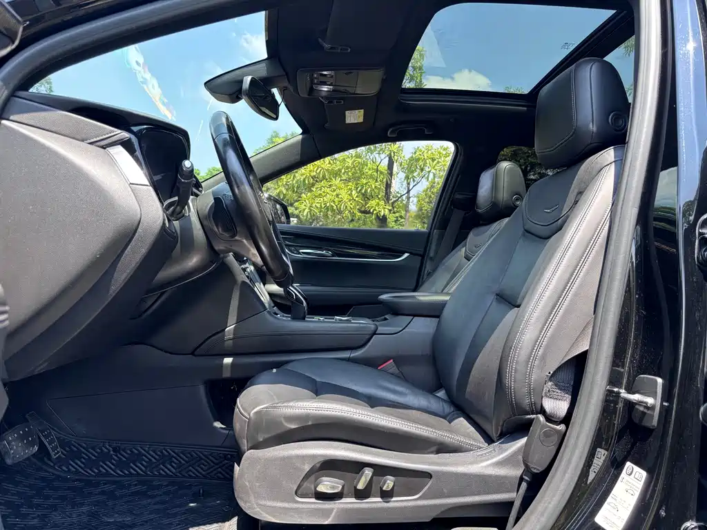 Cadillac XT5 — миниатюра 12
