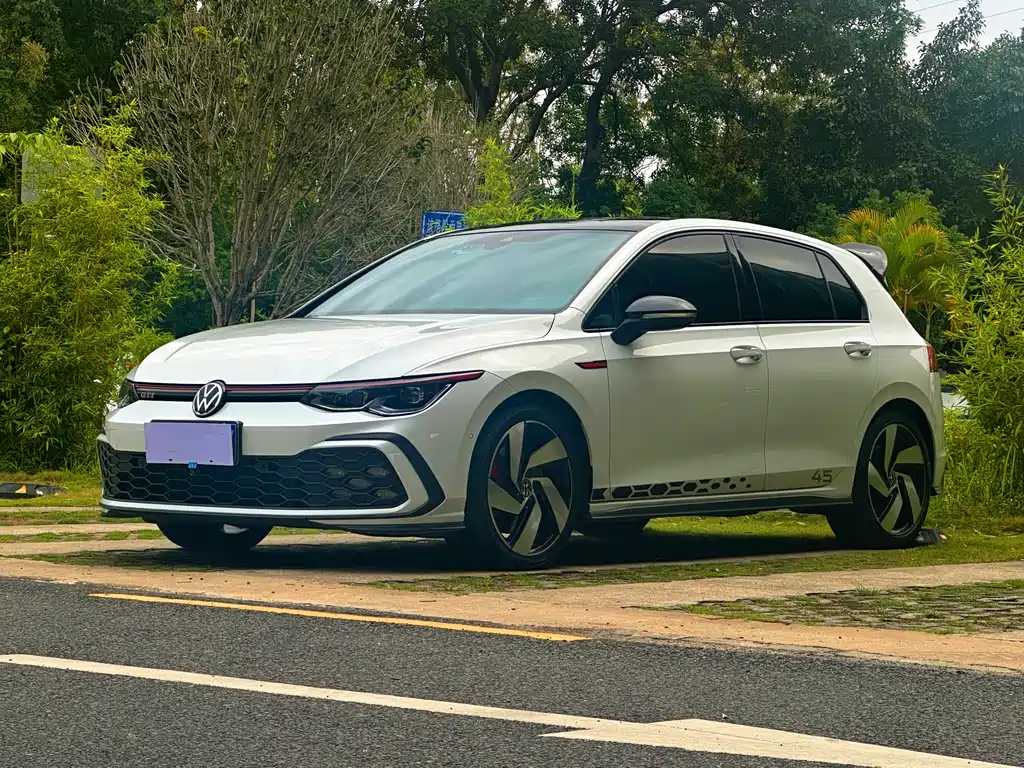 Volkswagen Golf GTI 2022