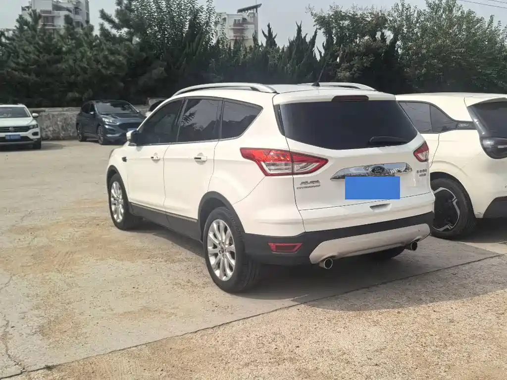 Ford Kuga — миниатюра 5