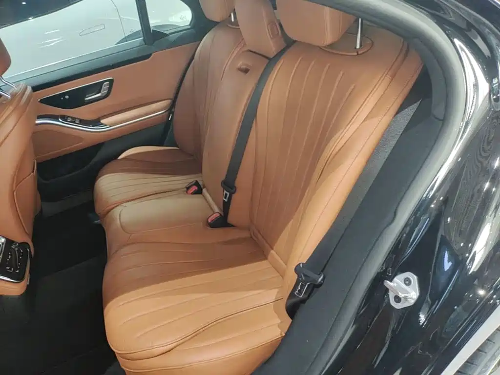 Mercedes-Benz S-Class — миниатюра 13