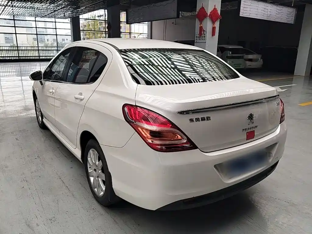 Peugeot 308 — миниатюра 5