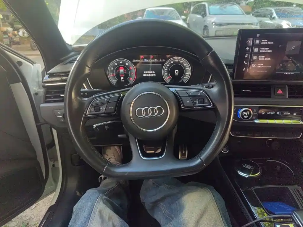 Audi A4L — миниатюра 11