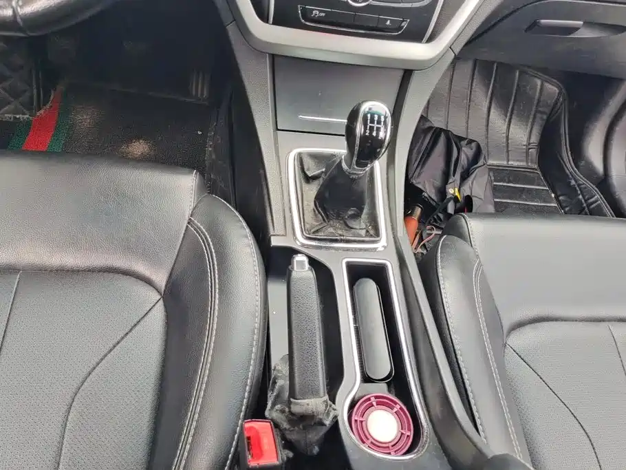 Geely Emgrand — миниатюра 16