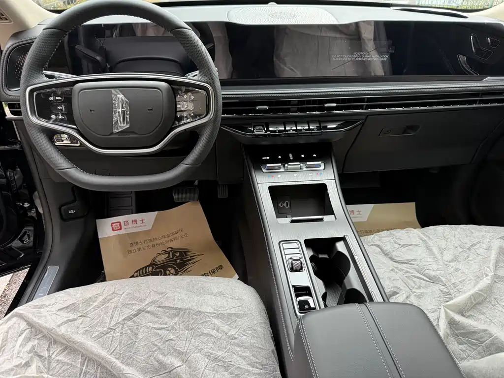 Lincoln Corsair 2025 2.0T Premium