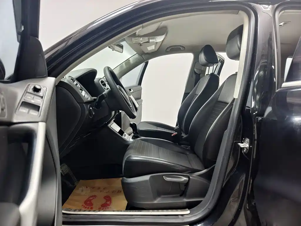 Volkswagen Tiguan — миниатюра 10