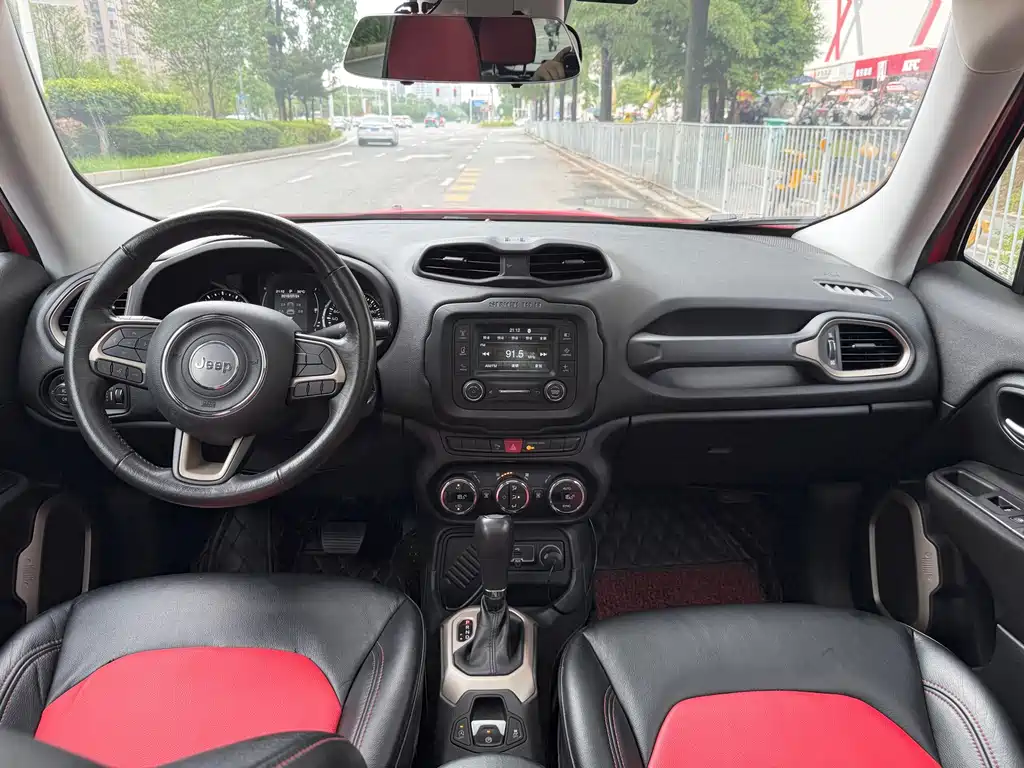 Jeep Renegade — миниатюра 10