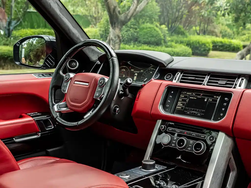Land Rover Range Rover — миниатюра 6