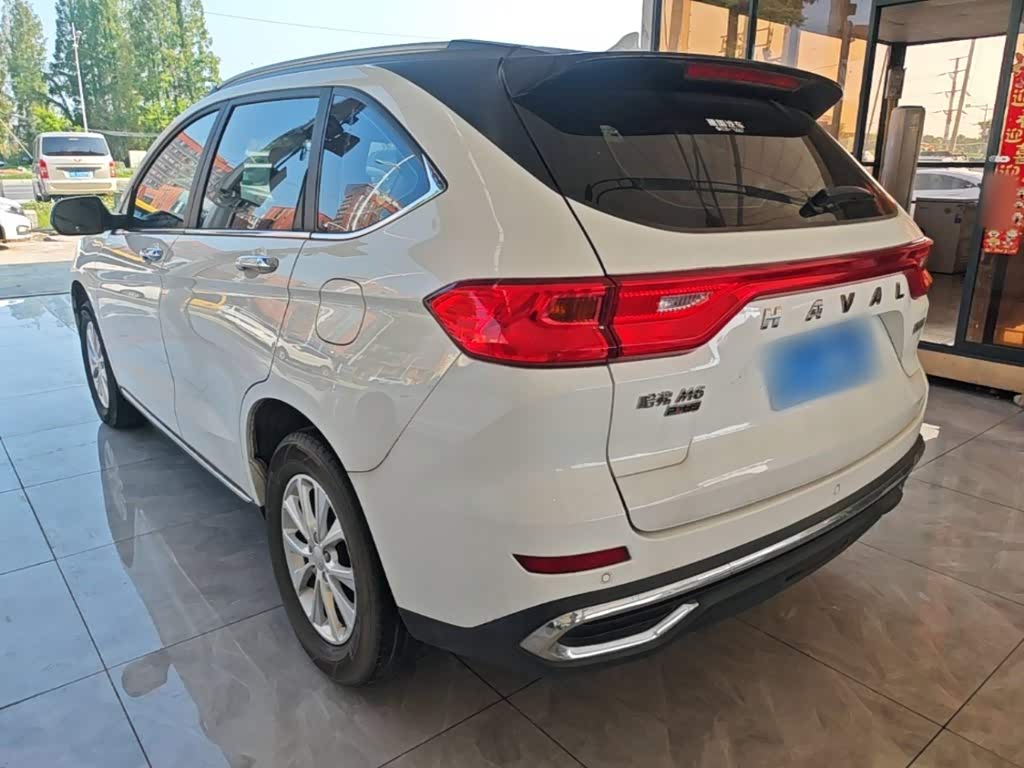 Haval Haval M6 1.5 л 2021 г. Белый, пробег 46300 км