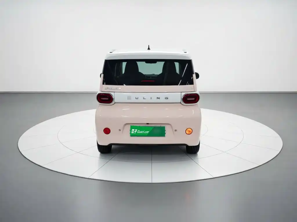 Wuling MINIEV — миниатюра 3