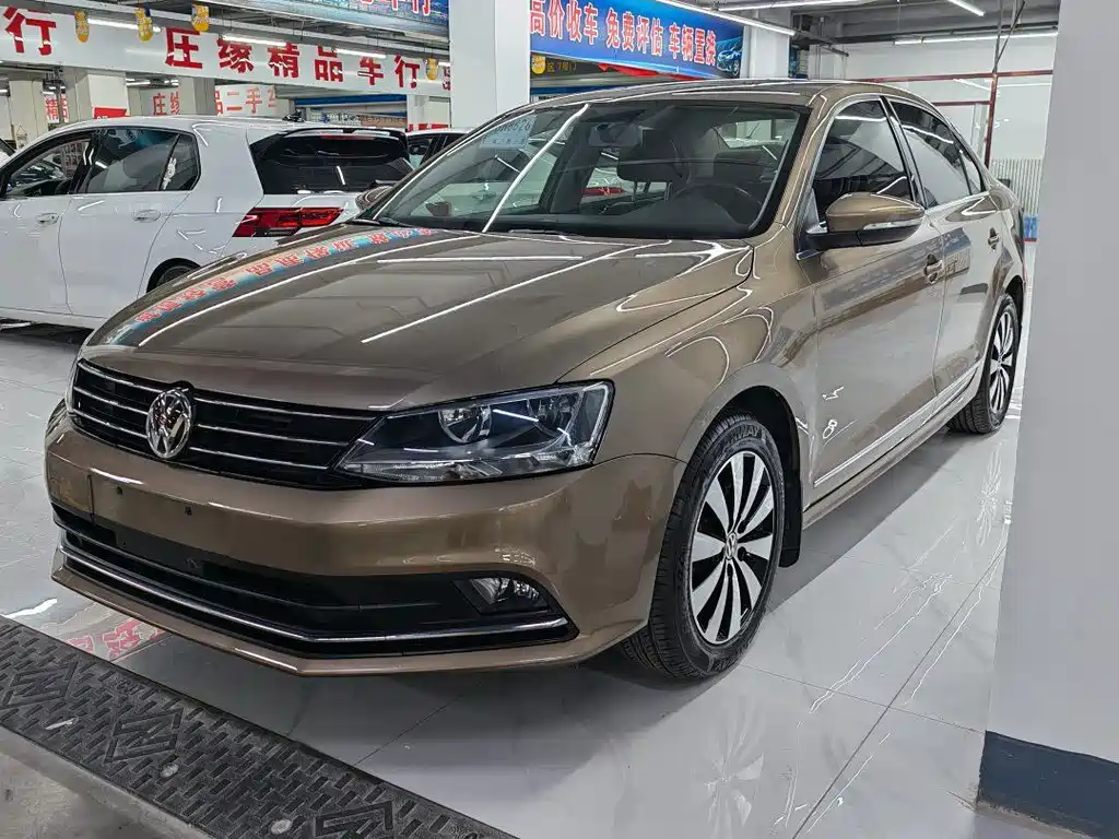 Volkswagen Sagitar 2017