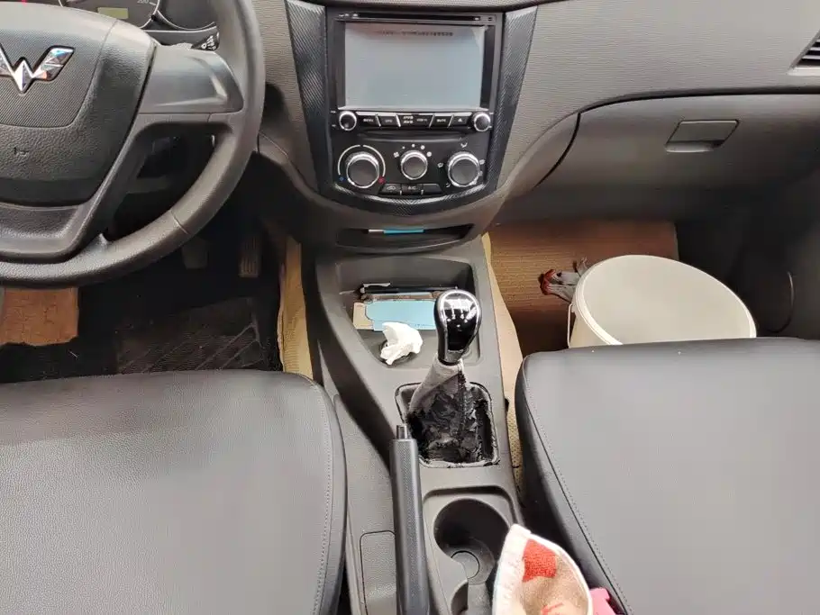 Wuling Hongguang — миниатюра 16