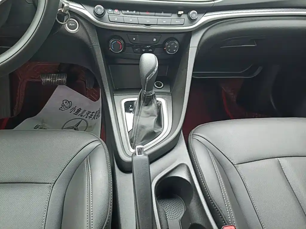 Buick Excelle — миниатюра 14