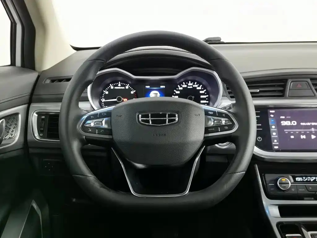 Geely Emgrand GS — миниатюра 11