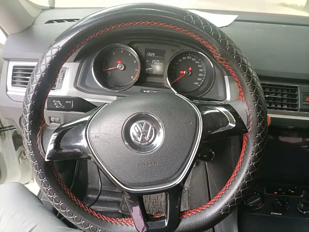 Volkswagen Bora — миниатюра 11