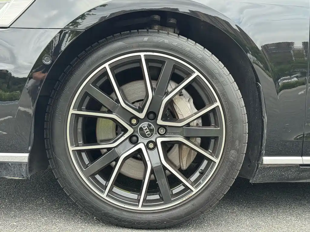 Audi A8 — миниатюра 20
