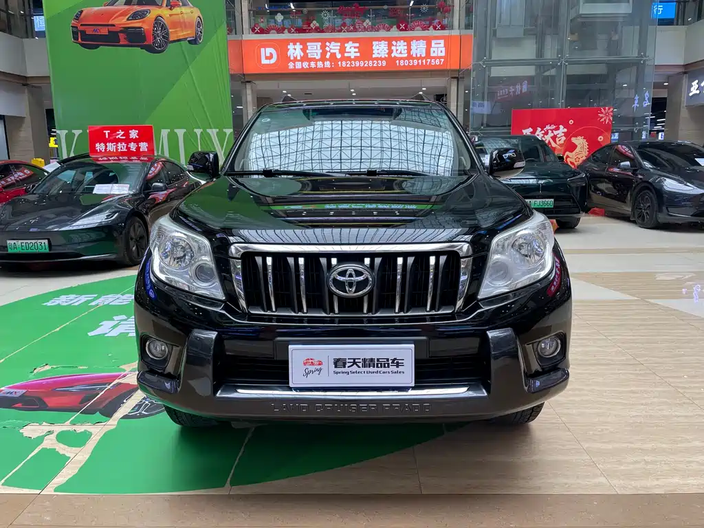 Toyota Land Cruiser Prado 2010 2.7L AT Luxury