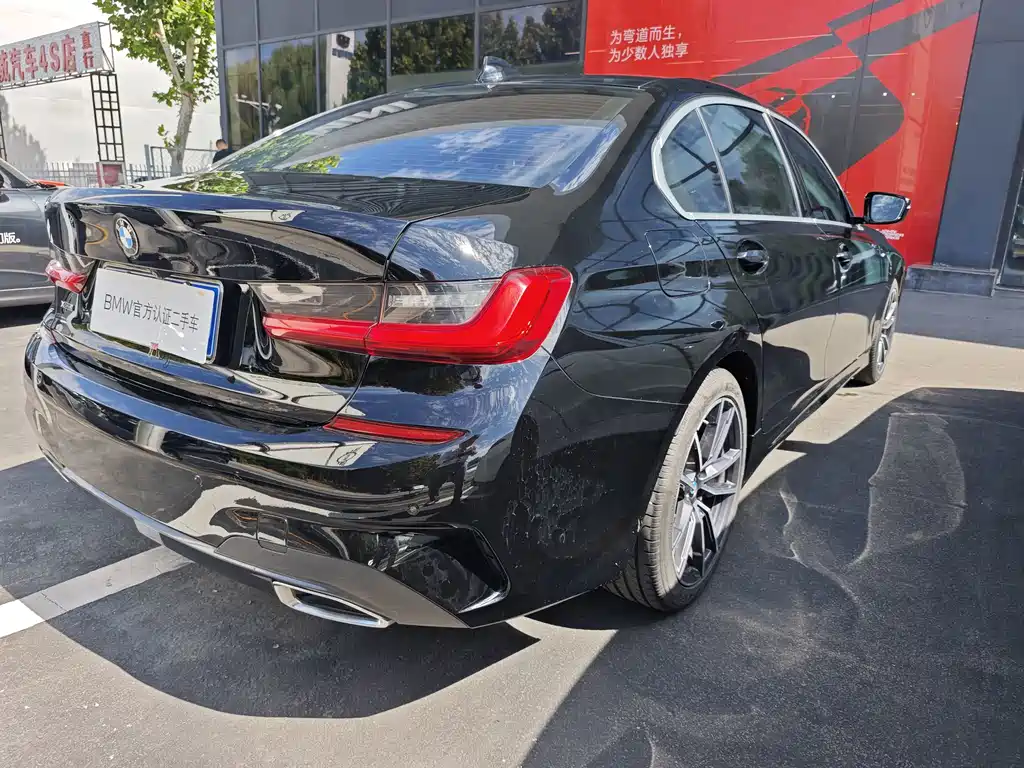 BMW 3 Series — миниатюра 10