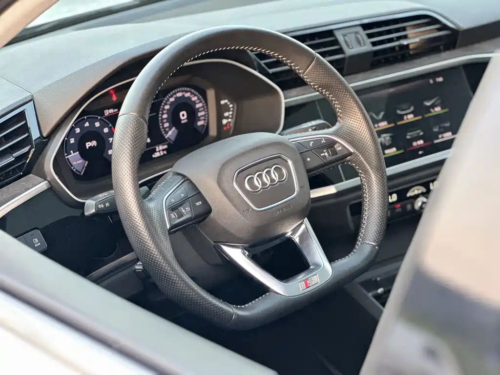 Audi Q3 Sportback — миниатюра 8