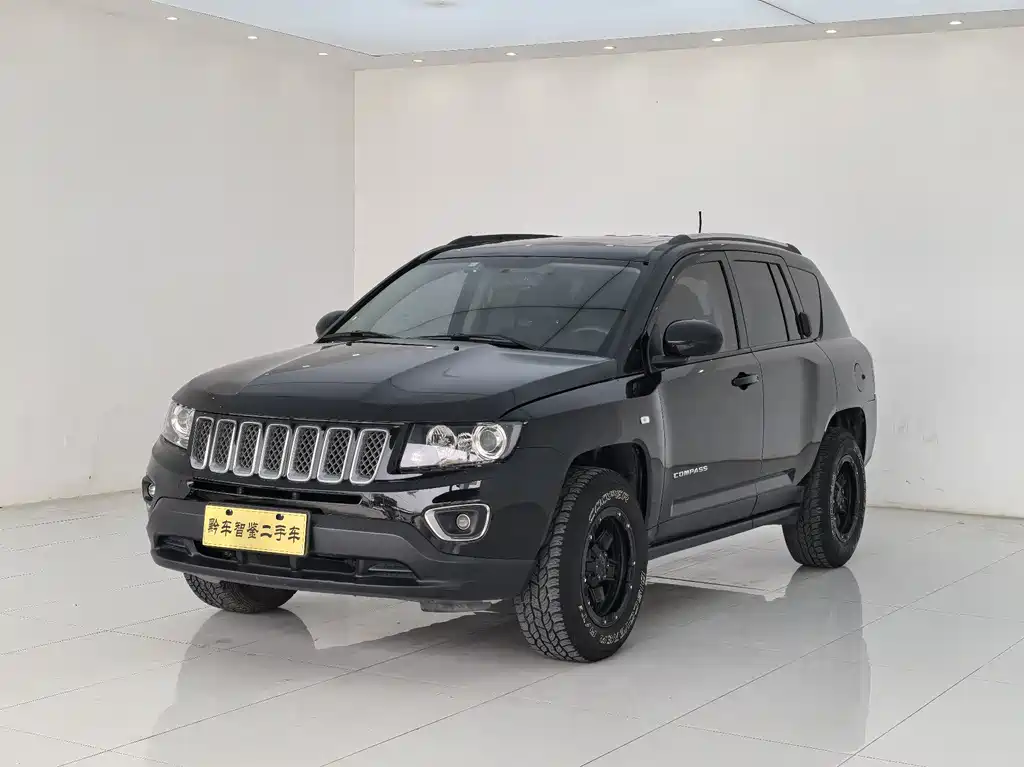 Jeep Compass (Import) 2015