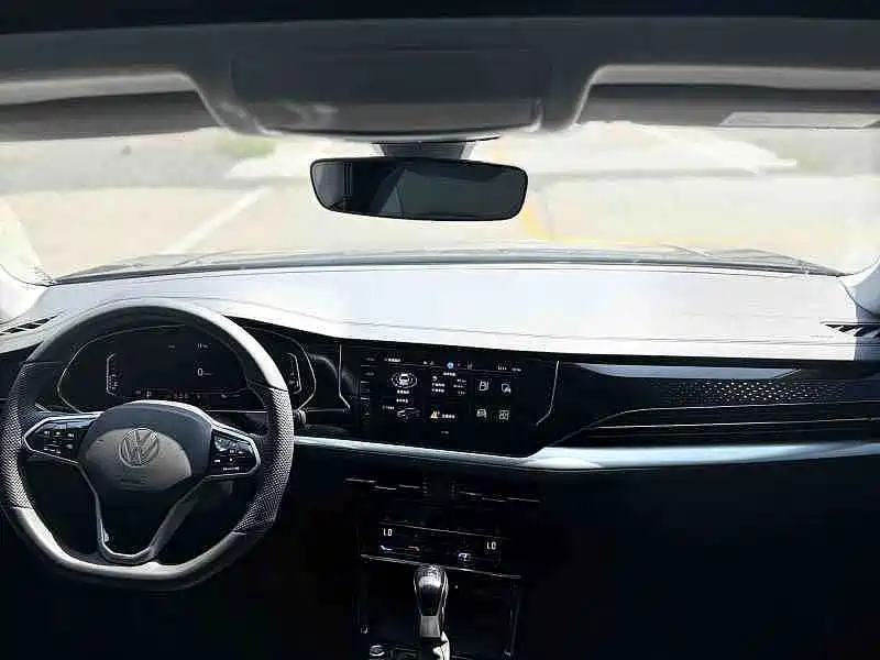 Volkswagen Passat — миниатюра 8