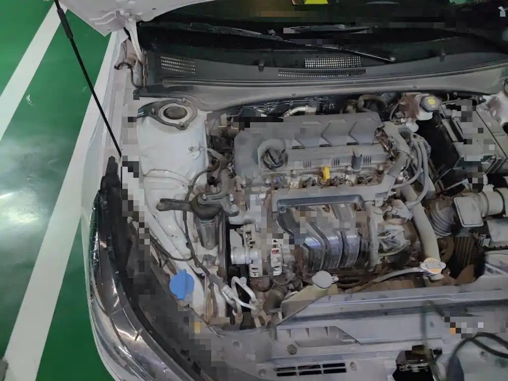 Hyundai Elantra — миниатюра 20