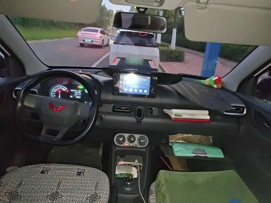 Wuling Hongguang EV — миниатюра 13