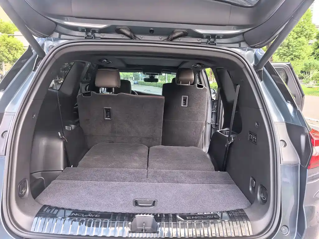 Buick Enclave — миниатюра 21